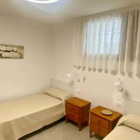 Apartment Duplex Fronte Piscina Santiago 2 *